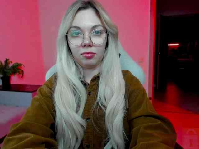 SpecterGirl webcam