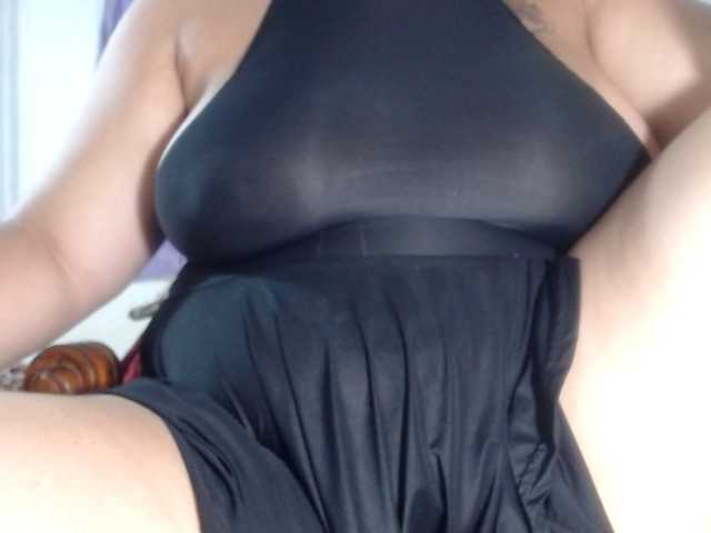 CameliaLong's BongaCams show and profile