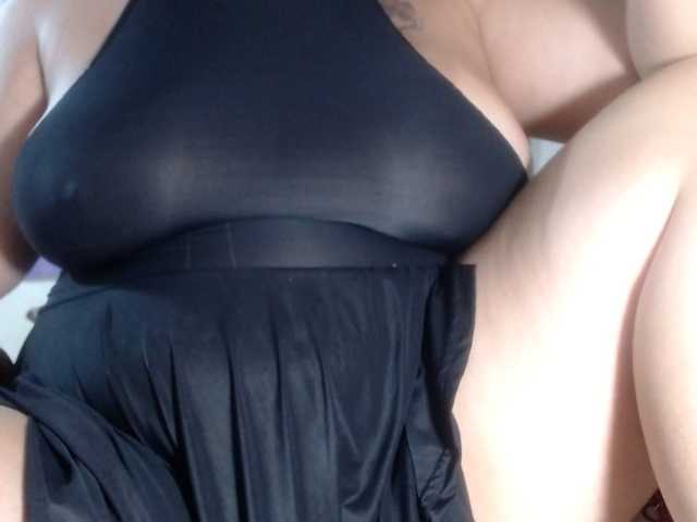 CameliaLong's BongaCams show and profile