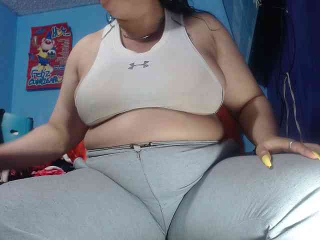 CameliaLong webcam