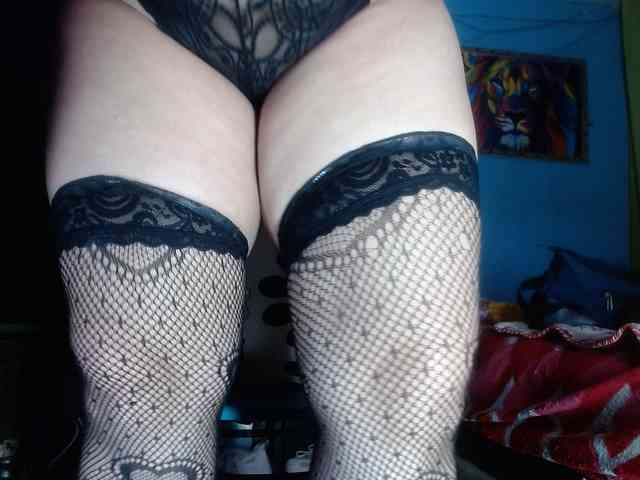 CameliaLong webcam