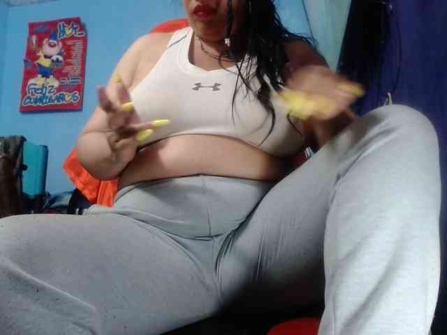 CameliaLong webcam