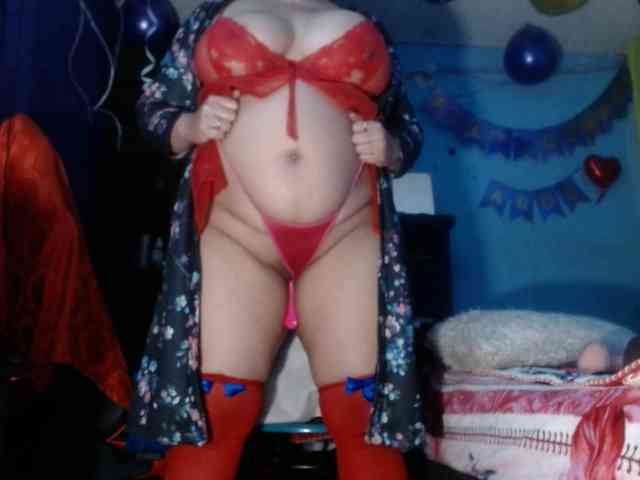 CameliaLong webcam