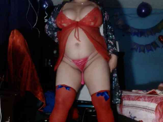 CameliaLong webcam