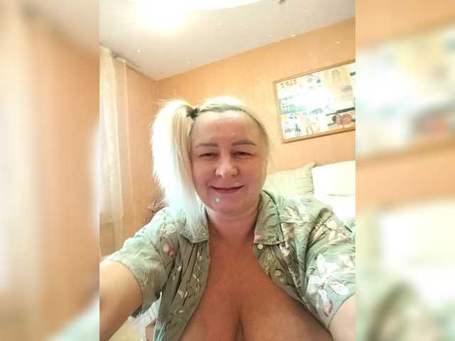 miranda-robinson from BongaCams is Freechat