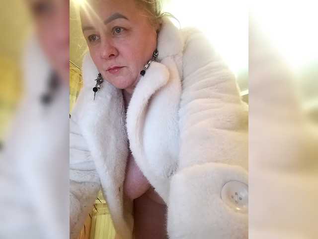 le modèle miranda-robinson est en webcam porno dans un show sur le site bongacams, il possède les tags suivants: White/Caucasian,Blonde,Trimmed