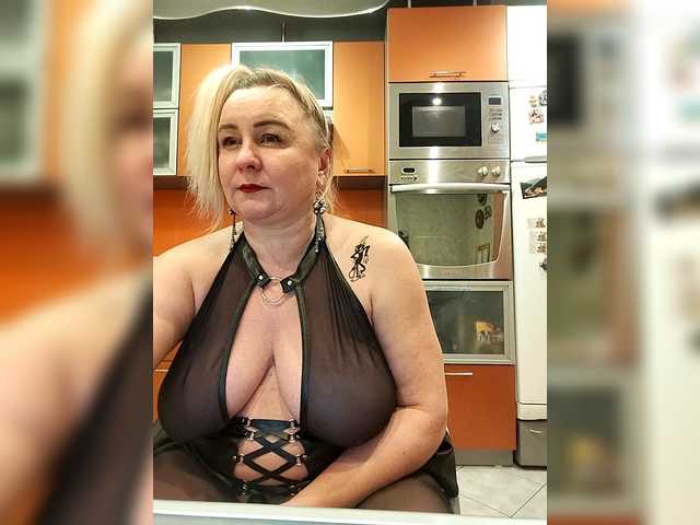 miranda-robinson from BongaCams is Freechat