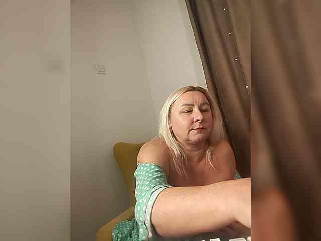 miranda-robinson Live Webcam on BongaCams