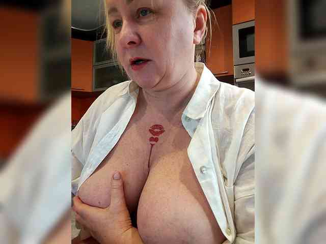 miranda-robinson Live Webcam on BongaCams