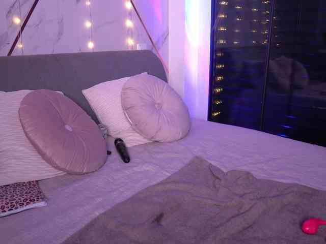 JayJayPink webcam