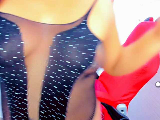 VictoriaLove's BongaCams show and profile