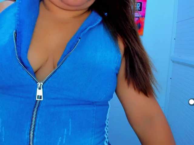 VictoriaLove's BongaCams show and profile