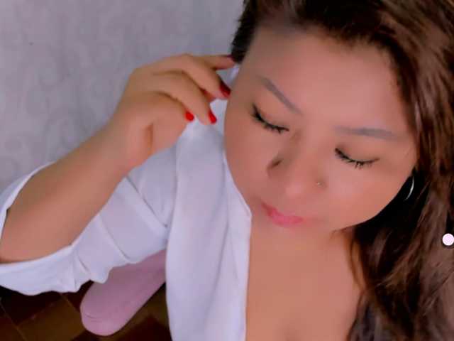 VictoriaLove's BongaCams show and profile