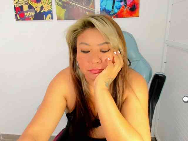 VictoriaLove webcam