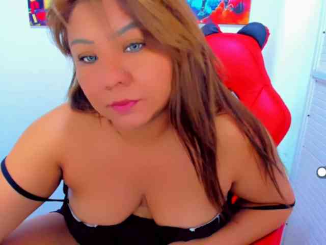 VictoriaLove Live Webcam on BongaCams