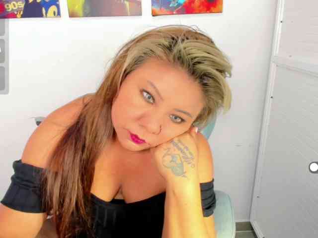 VictoriaLove webcam