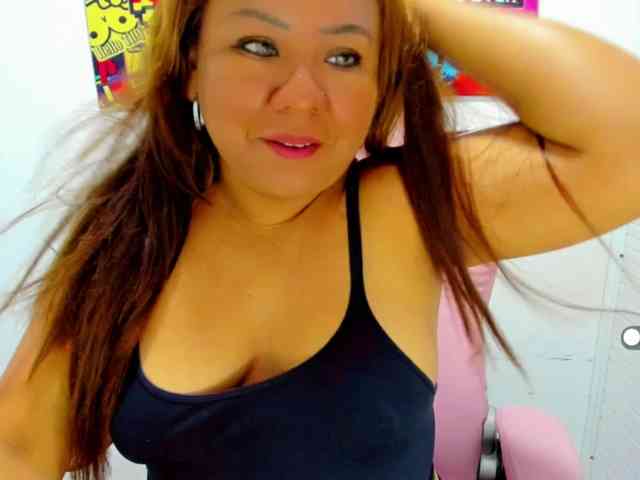 VictoriaLove webcam