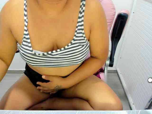 VictoriaLove webcam