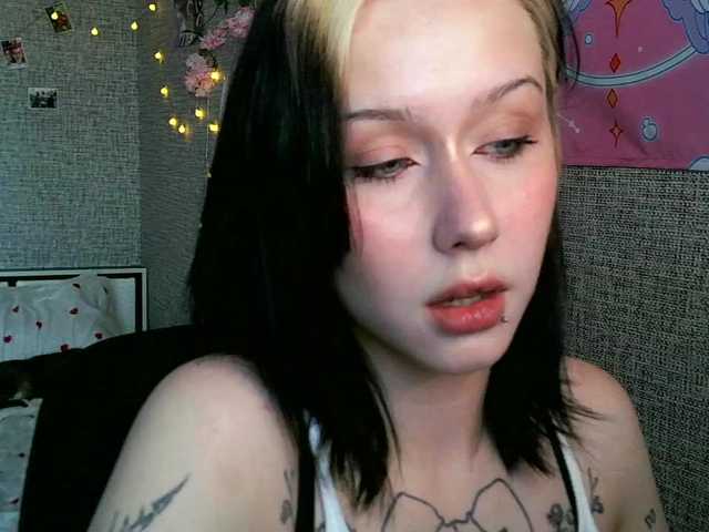 velvetsunrise Live Cam on BongaCams