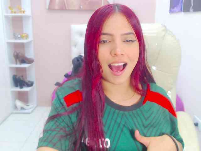 zoe-cortez webcam