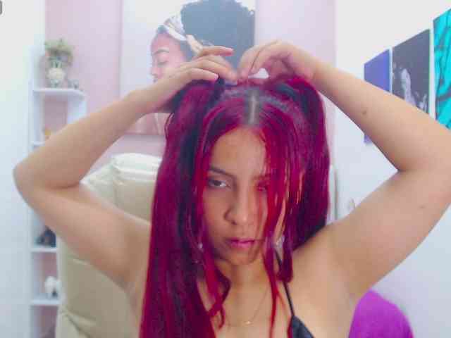 zoe-cortez webcam