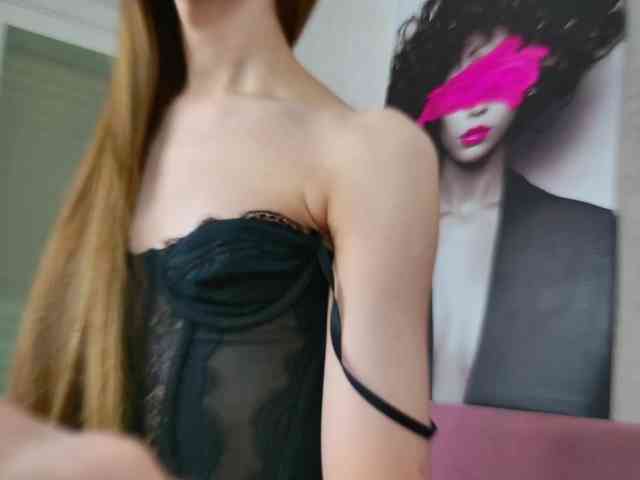 Skinny-Sex-Sissy Live Webcam on BongaCams