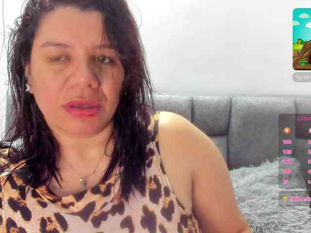 MATURE-ANIKA webcam