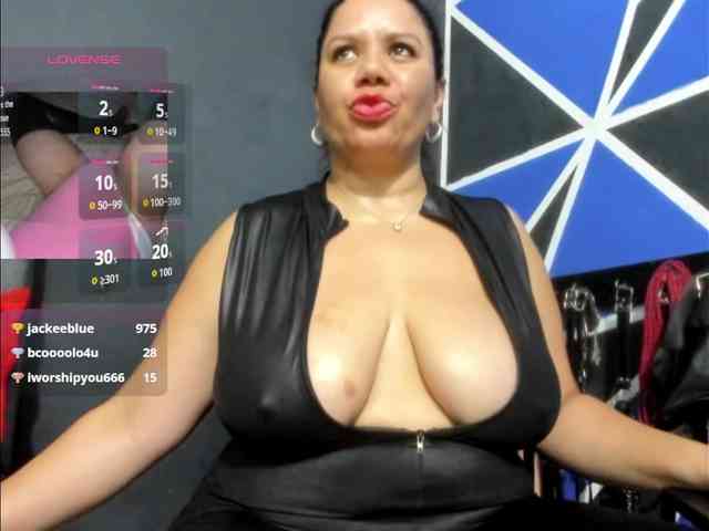 MATURE-ANIKA webcam
