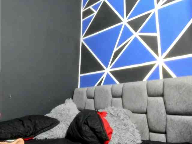 MATURE-ANIKA MATURE-ANIKA