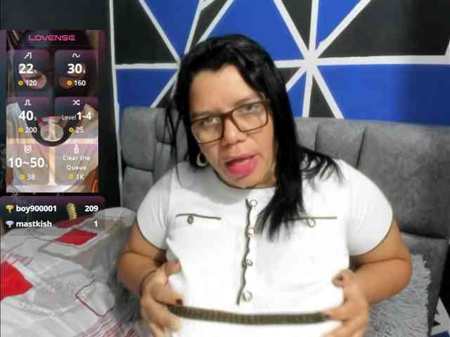 MATURE-ANIKA webcam