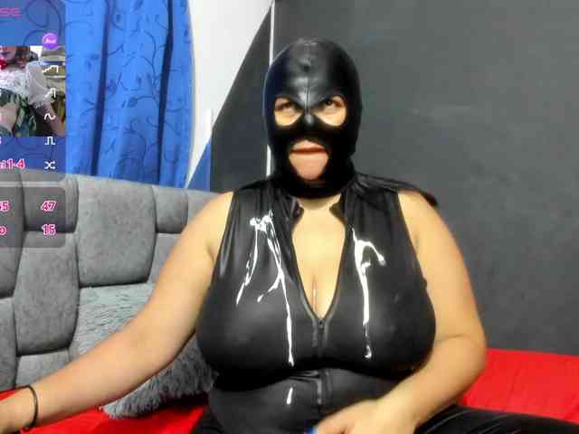 MATURE-ANIKA MATURE-ANIKA