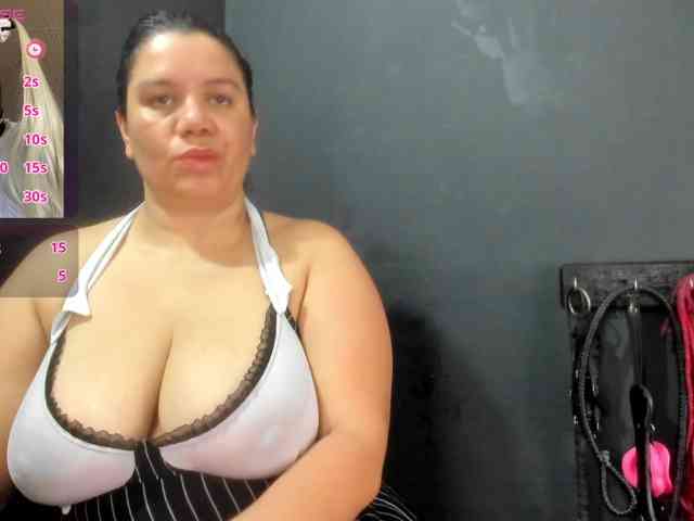 MATURE-ANIKA webcam