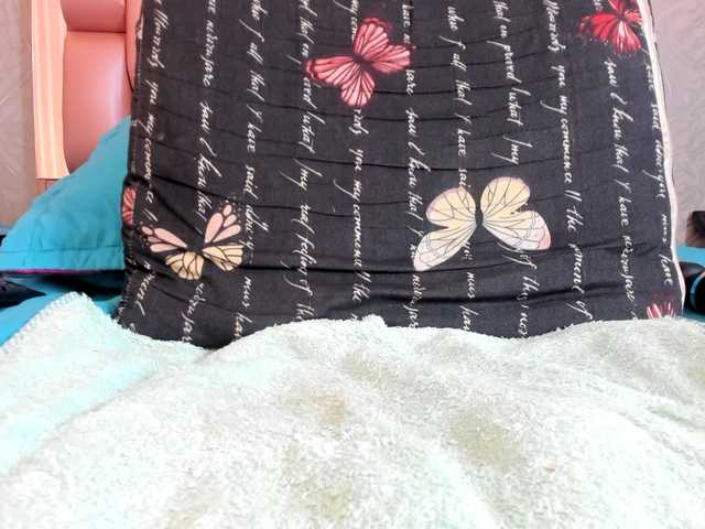 KOURTNEY-'s BongaCams show and profile