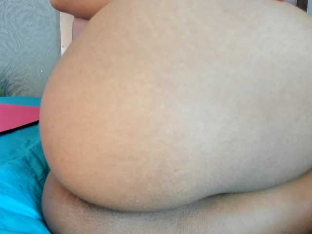 KOURTNEY-'s BongaCams show and profile