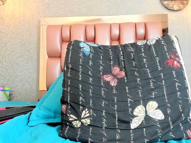 KOURTNEY-'s BongaCams show and profile