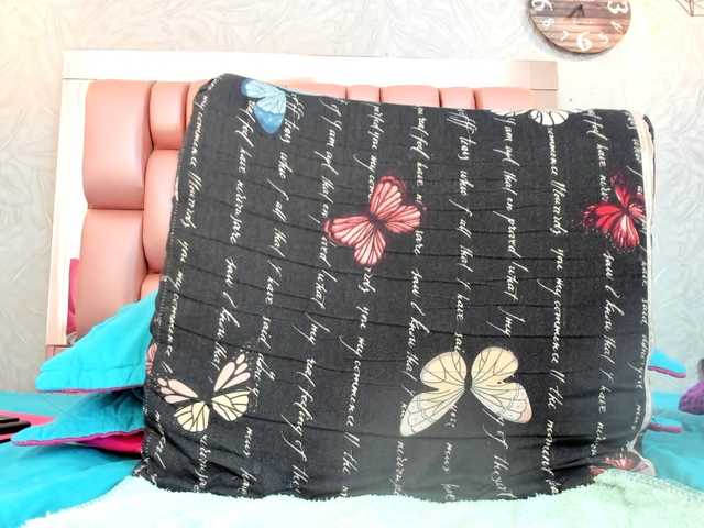 KOURTNEY-'s BongaCams show and profile