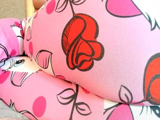 KOURTNEY-'s BongaCams show and profile