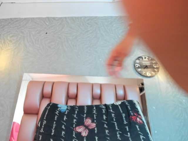 KOURTNEY-'s BongaCams show and profile