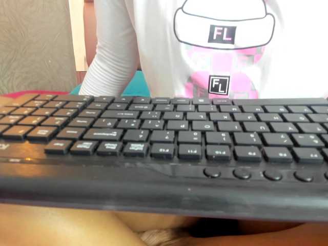 KOURTNEY-'s BongaCams show and profile