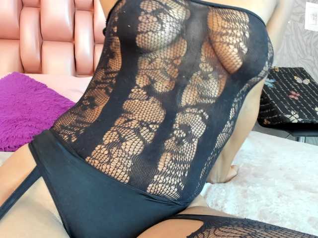 KOURTNEY-'s BongaCams show and profile