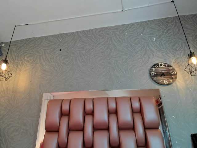 KOURTNEY-'s BongaCams show and profile