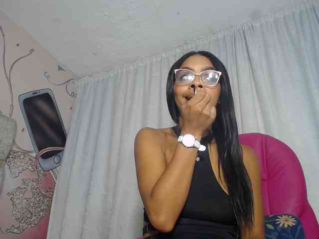 KOURTNEY- webcam