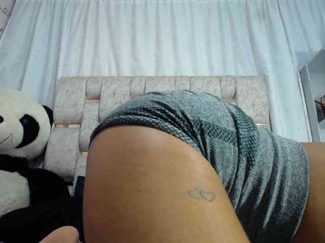 KOURTNEY- webcam