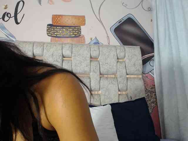 KOURTNEY- webcam