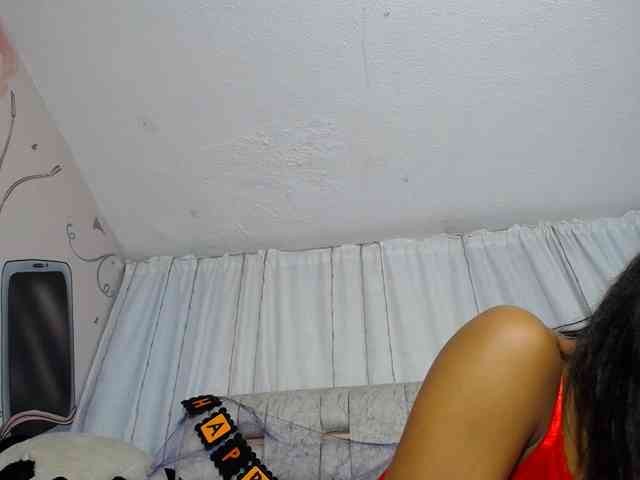 KOURTNEY- webcam