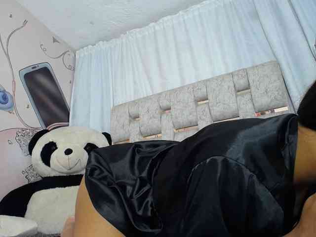 KOURTNEY- webcam