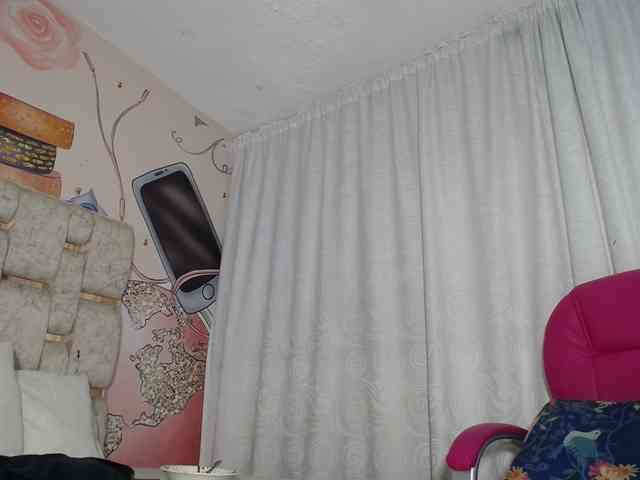 KOURTNEY- webcam