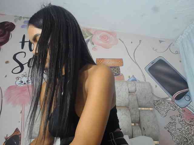 KOURTNEY- webcam