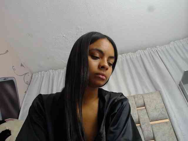 KOURTNEY- webcam