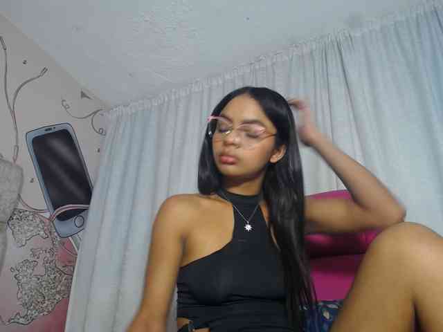 KOURTNEY- webcam